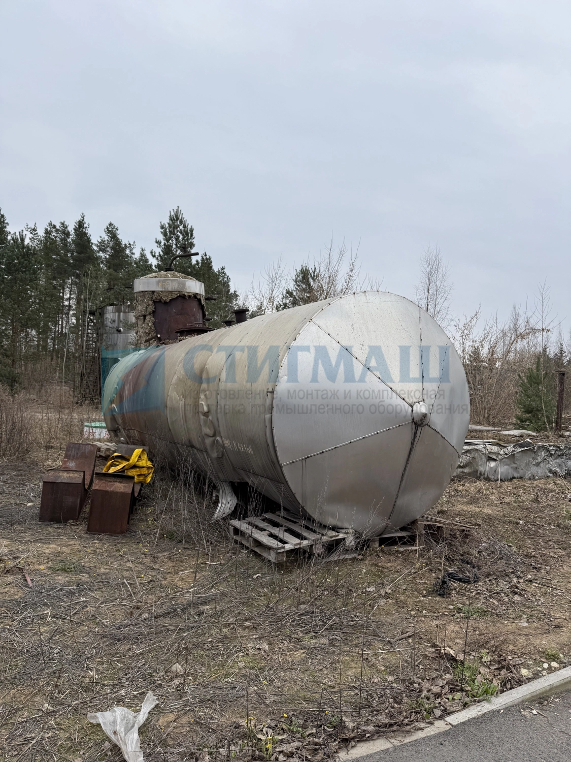 Монтаж деаэраторного бака 25 куб.м. с деаэраторной колонкой ДА 50