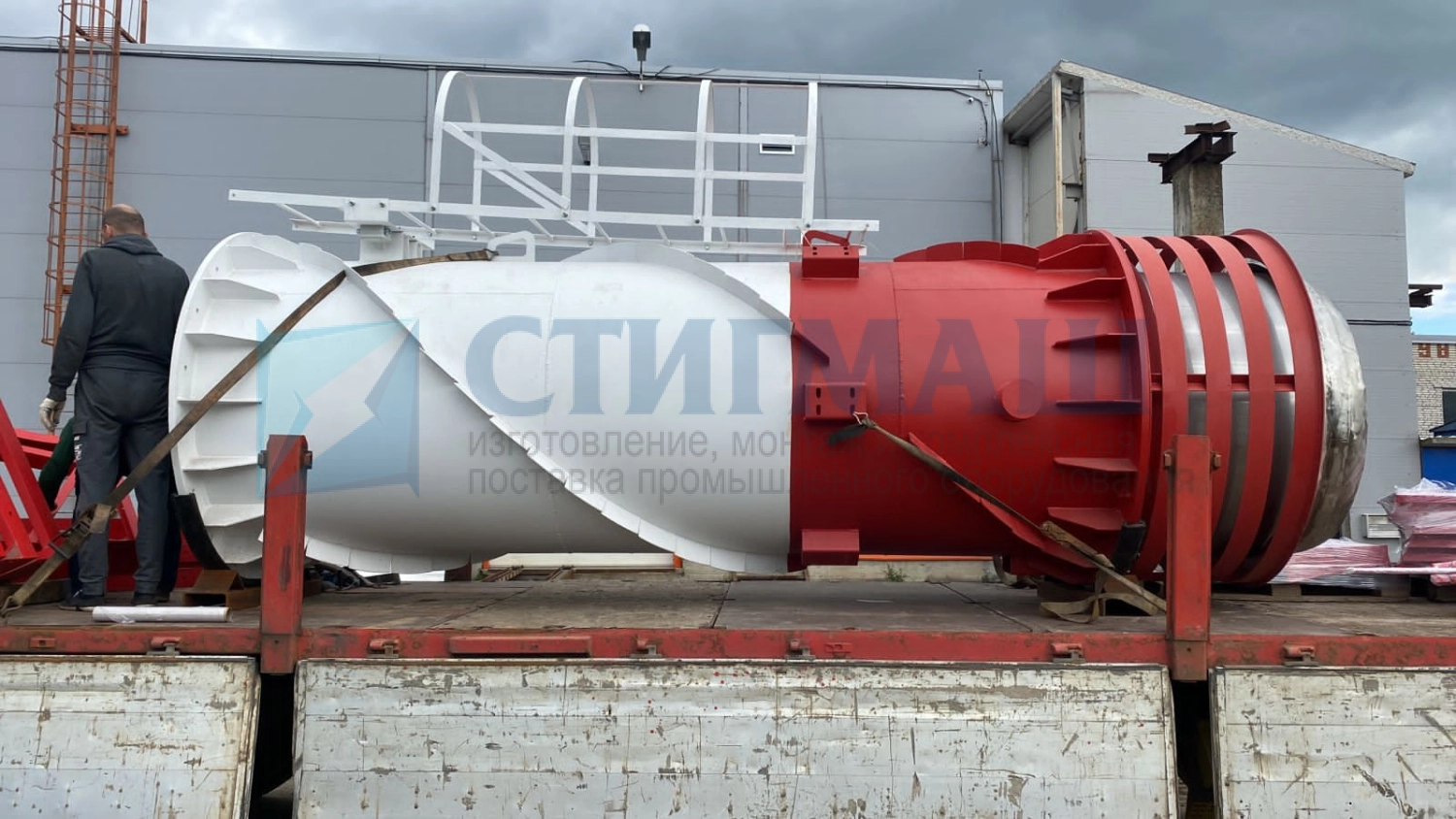 Изготовление и монтаж дымовых труб с надземными газоходами