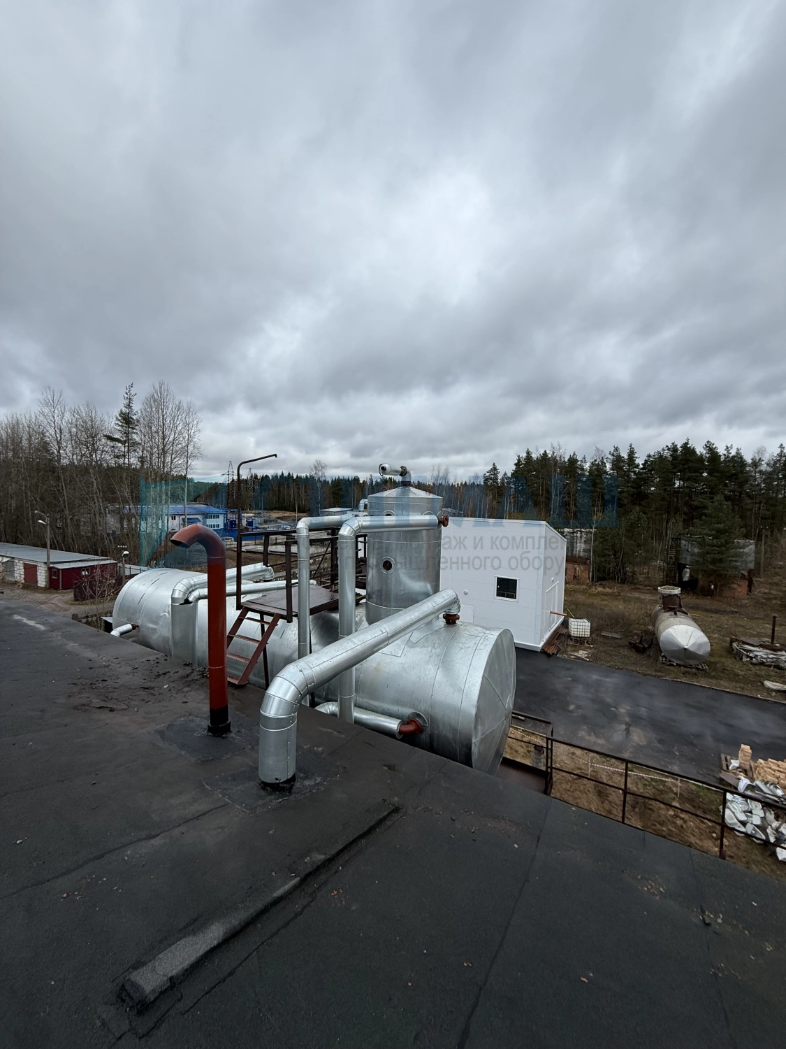 Монтаж деаэраторного бака 25 куб.м. с деаэраторной колонкой ДА 50